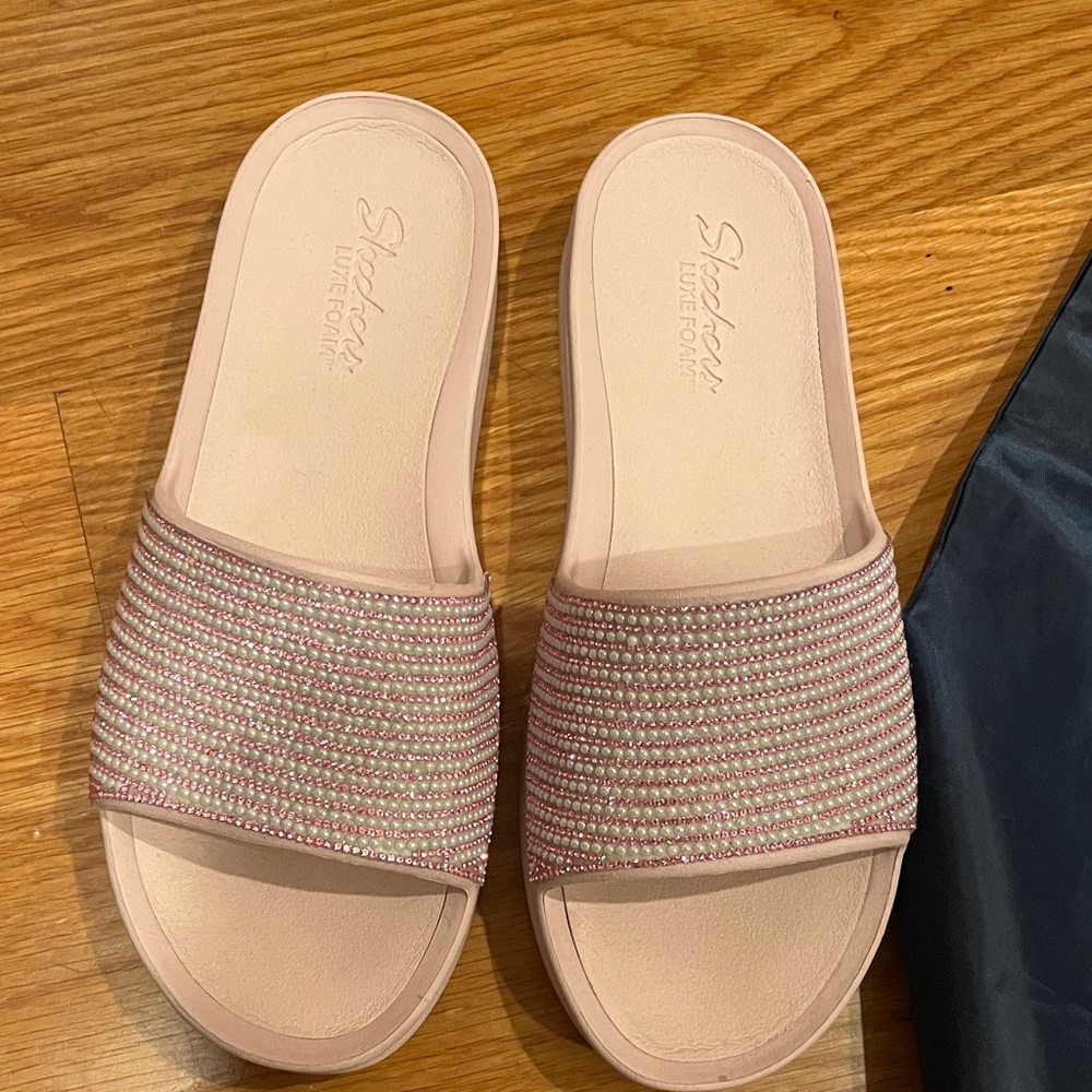 Skechers Blush Slide Sandals with Sparkle - Picture 2 of 3